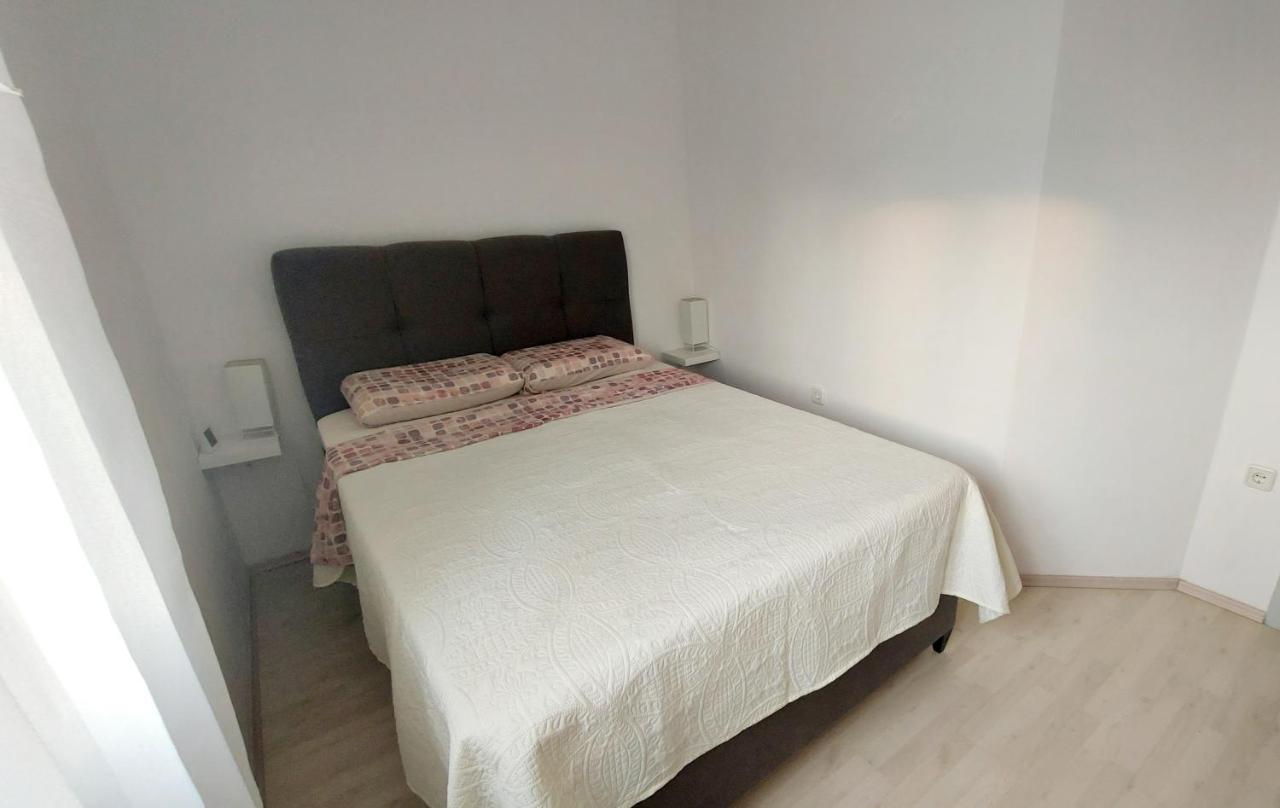 Apartman Near Fazana-500 From The Sea المظهر الخارجي الصورة